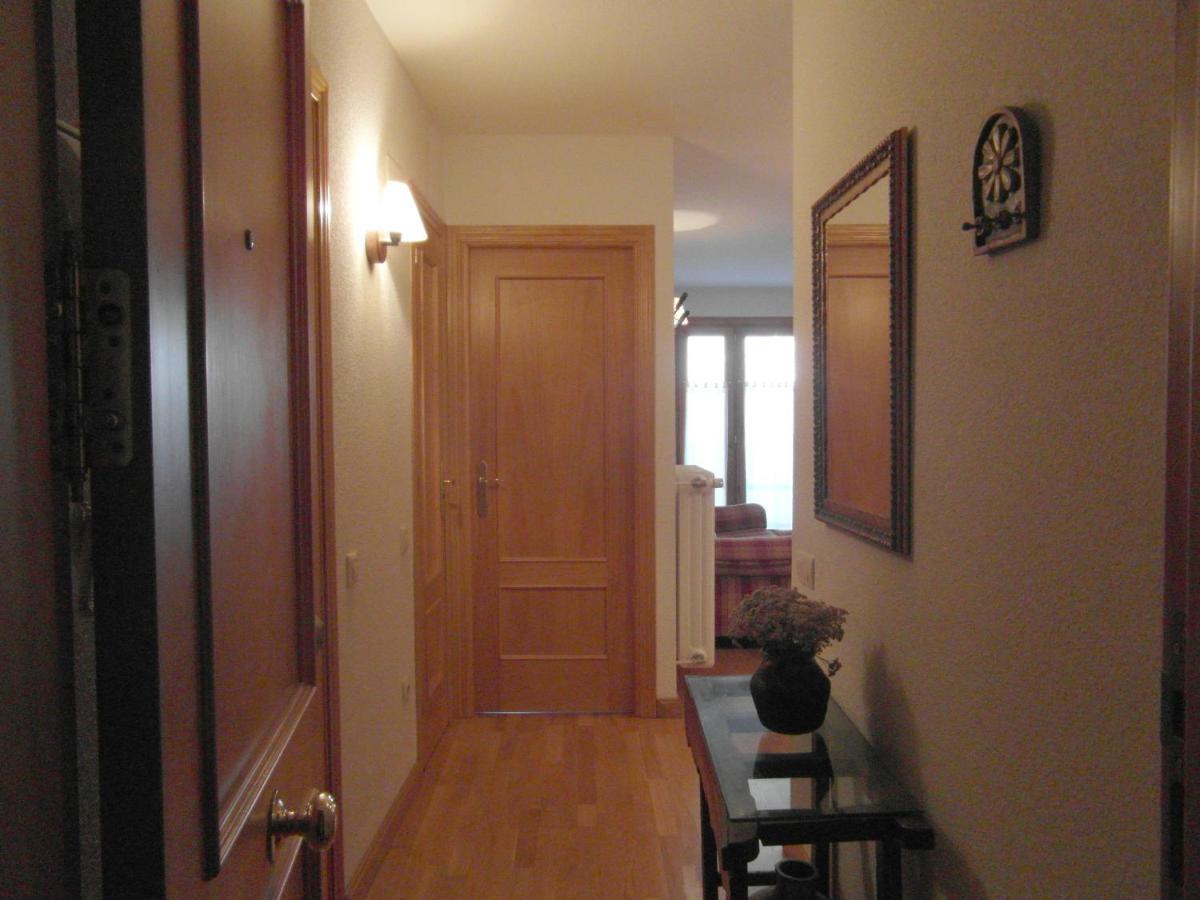 B25 - La Granja, Bajo Con Jardin - Villmor Apartment Benasque Exterior foto