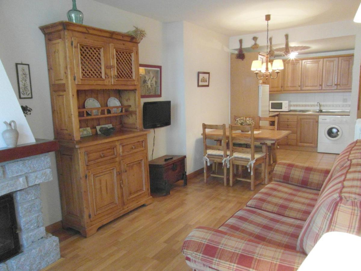 B25 - La Granja, Bajo Con Jardin - Villmor Apartment Benasque Exterior foto
