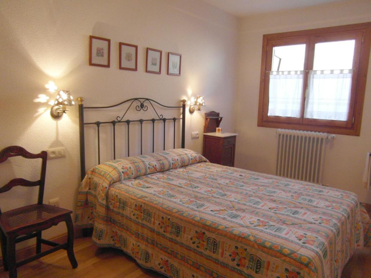 B25 - La Granja, Bajo Con Jardin - Villmor Apartment Benasque Exterior foto